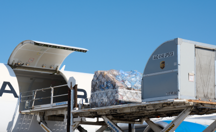 Loading cargo onto an airplane