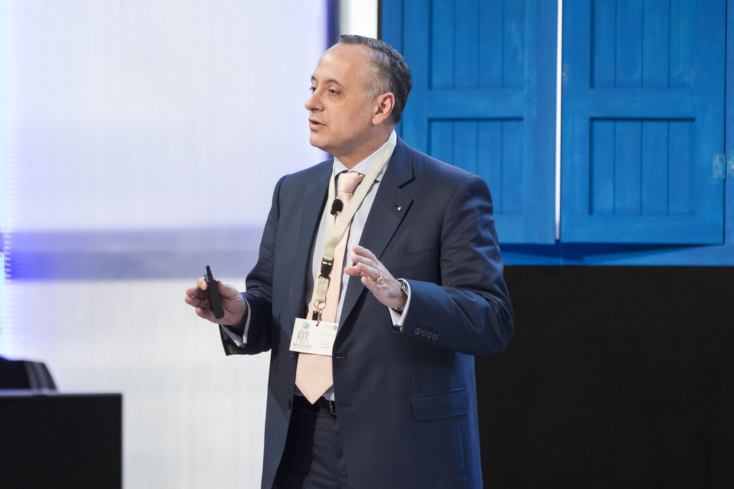 Άνδρας Ομιλητής στο Airline Marketing Workshop